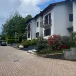 Villa a Schiera in affitto a Ispra via 1 Maggio, 29, arredato, giardino privato, box - TrovaCasa