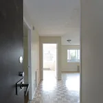 Rent 1 bedroom apartment in Montreal