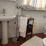 Rent 2 bedroom apartment of 50 m² in Napoli