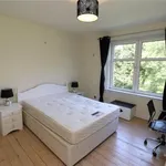 Rent 2 bedroom flat in Glasgow  West