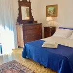 Rent 3 bedroom apartment of 140 m² in florence