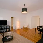 Rent 7 bedroom apartment of 140 m² in Lisboa