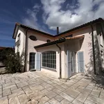 Rent 4 bedroom house of 173 m² in Corserey