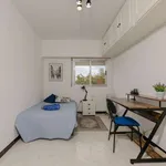 Rent a room of 120 m² in valencia