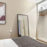 Alquilo 2 dormitorio apartamento de 743 m² en Madrid