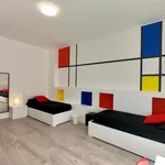 Rent 5 bedroom apartment in Milan