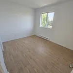 6 bedroom apartment of 1140 sq. ft in Gatineau