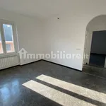 Affitto 2 camera appartamento di 53 m² in Genoa