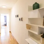 Miete 2 Schlafzimmer wohnung von 753 m² in Zurich