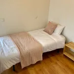 Rent a room of 150 m² in madrid