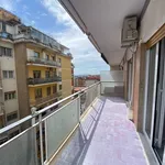 Affitto 3 camera appartamento di 90 m² in Naples