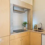 Rent 1 bedroom apartment of 50 m² in lisbon