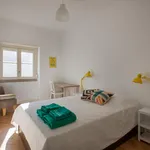 Rent 3 bedroom apartment in Lisbon