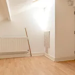 Rent 3 bedroom flat in South West England