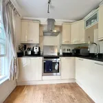 Rent 2 bedroom flat in Newmarket