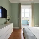 Rent a room in lisbon