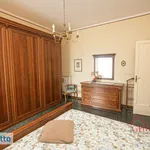 Rent 3 bedroom apartment of 120 m² in Genoa