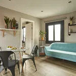 Rent 4 bedroom apartment of 35 m² in Barcelona