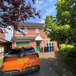 Rent 4 bedroom flat in Cheadle Hulme