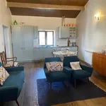 Rent a room of 177 m² in Penedono