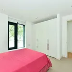 Rent 3 bedroom apartment in London