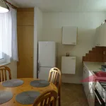 Pronajměte si 3 ložnic/e byt o rozloze 76 m² v Hrádek