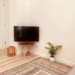 Rent 1 bedroom apartment of 120 m² in Oeiras