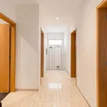 Rent 5 bedroom apartment of 120 m² in Porto