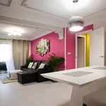 Rent 4 bedroom apartment in Valencia']