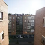 Rent a room of 76 m² in madrid