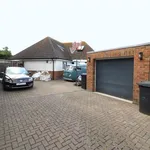 Bungalow to rent in Colewood Road, Whitstable CT5