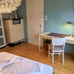 Miete 2 Schlafzimmer wohnung von 75 m² in Stuttgart