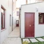 Rent 2 bedroom apartment in Porto