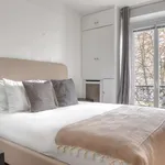 Appartement de 69 m² avec 2 chambre(s) en location à Paris