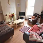 Rent 4 bedroom house in Leeds