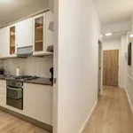 Rent 4 bedroom apartment of 85 m² in Barcelona