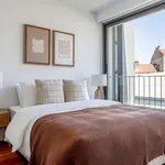 Rent 2 bedroom apartment of 75 m² in lisbon