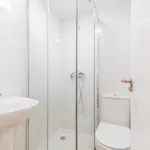 Rent 4 bedroom apartment in Valencia