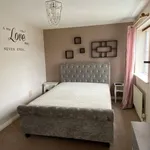 Rent 3 bedroom house in Trafford