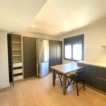 Alquilo 4 dormitorio casa de 263 m² en Madrid