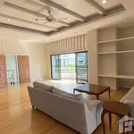 Rent 4 bedroom house of 530 m² in Bangkok