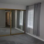 Rent 2 bedroom apartment of 82 m² in Glendale