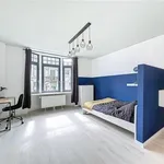 Huur 2 slaapkamer appartement in Schaerbeek - Schaarbeek