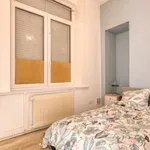 Rent 4 bedroom apartment of 64 m² in Lille