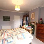 Rent 4 bedroom house in Kent