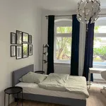 Rent a room of 80 m² in Berlin