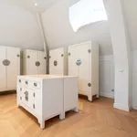 Huur 1 slaapkamer appartement van 150 m² in 's-Gravenhage