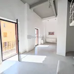 Affitto 5 camera appartamento di 150 m² in Genoa