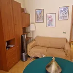 Rent 2 bedroom apartment of 67 m² in Naples