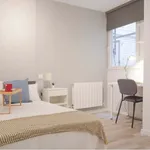 Rent a room in Madrid